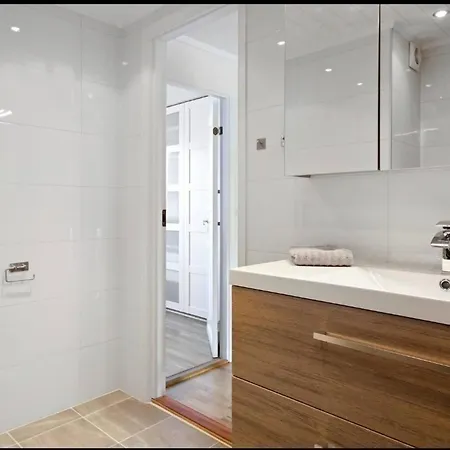 Spacious 3br Peaceful Neighborhood Vendégház